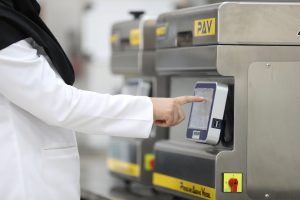 ازمایشگاه
